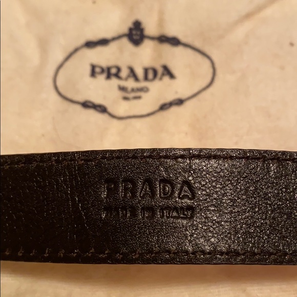 NWT 38” RARE PRADA PYTHON BELT AUTHENTIC STUNNING NO LONGER ALLOWED TO BE MADE - Picture 4 of 4